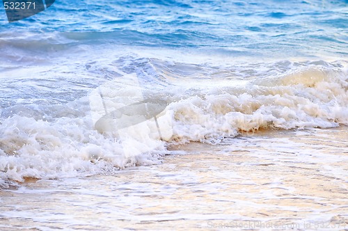 Image of Waves breaking on tropical shore