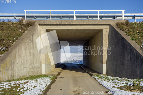 Image of sunny highway bridge