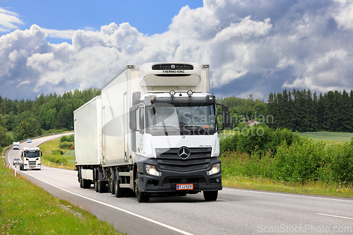 Image of White Mercedes-Benz Truck Temperature Controlled Transport