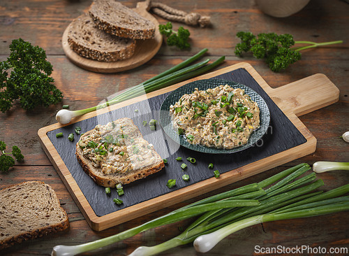 Image of Bread topped with tuna spread