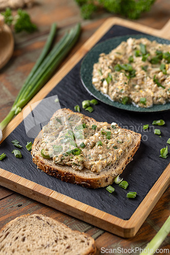 Image of Freshly made tuna spread with chives