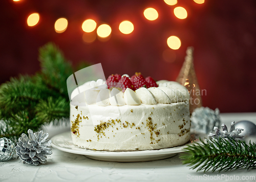Image of beautiful Christmas cake