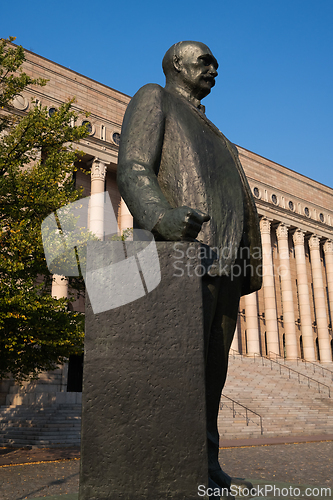 Image of Statue of the first Finnish president St&aring;hlberg