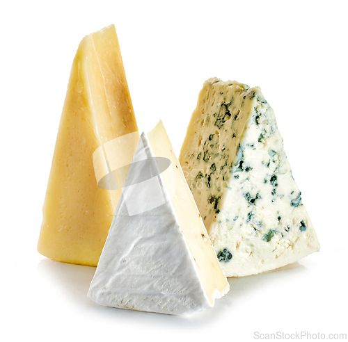 Image of pieces of different cheese