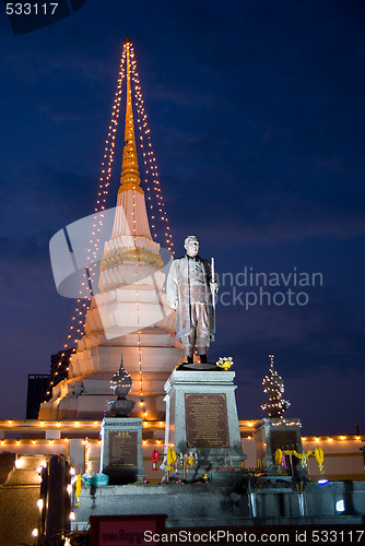 Image of Rama 3 at Wat Yannawa
