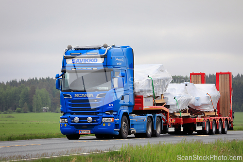 Image of Scania Truck Transports Three Boats