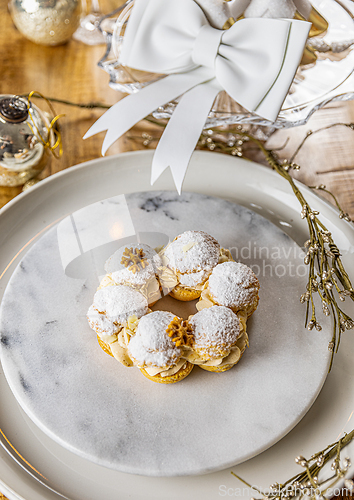 Image of Cream puffs with praline cream filling