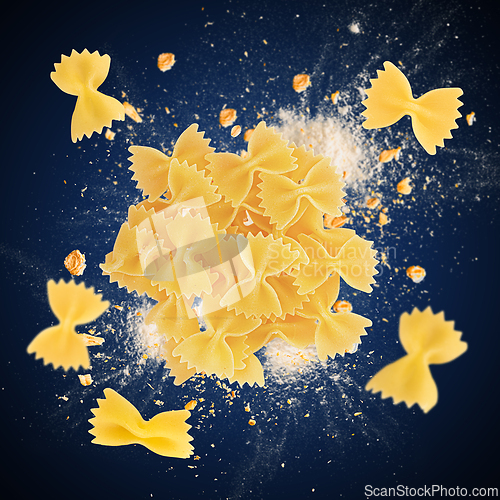 Image of Uncooked farfalle pasta