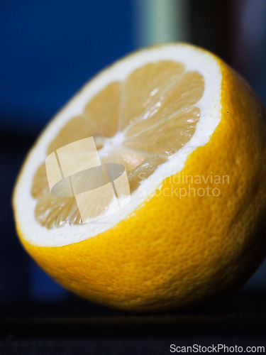 Image of Lemon on a table