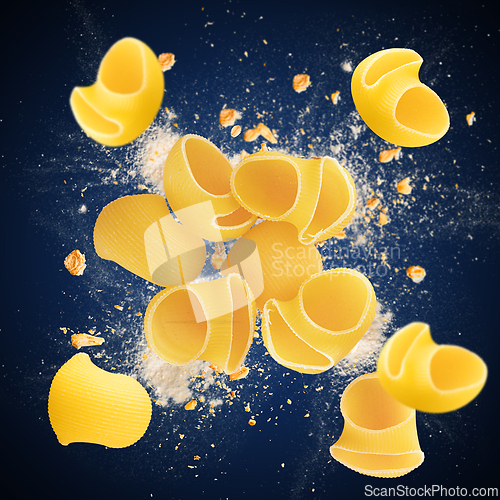 Image of Lumaconi pasta pieces