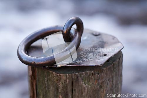 Image of Metal ring on a pole