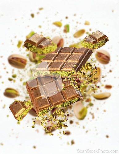 Image of Milk chocolate bars with pistachio cream