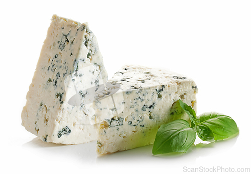Image of pieces of blue cheese