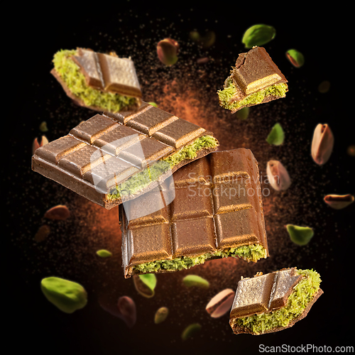 Image of Chocolate bars with pistachio cream