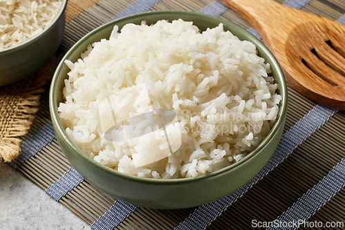 Image of bowl of boiled rice