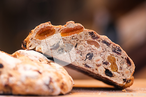 Image of Bread with dried fruit