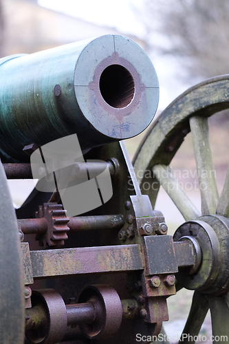 Image of Old cannon