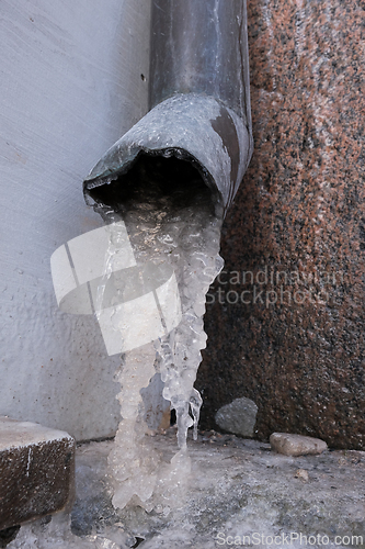 Image of Ice in the gutter