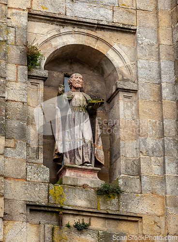Image of Religious statue on a house in Santiago de Compostela