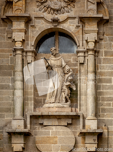 Image of Religious statue on a house in Santiago de Compostela