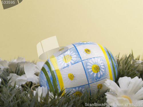 Image of daisy easter egg