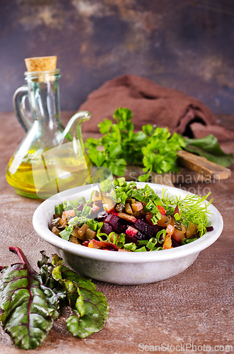 Image of salad with beet and other vegetables