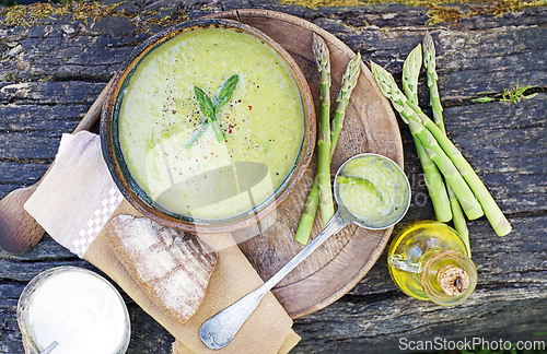 Image of Asparagus soup 