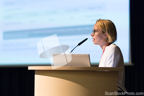 Image of Female speaker giving a talk on corporate business conference. Business and Entrepreneurship event.