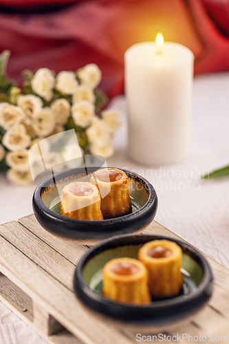 Image of Small cakes with caramel filling