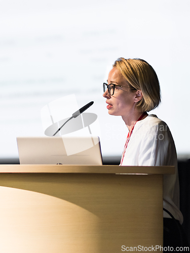 Image of Female speaker giving a talk on corporate business conference. Business and Entrepreneurship event.