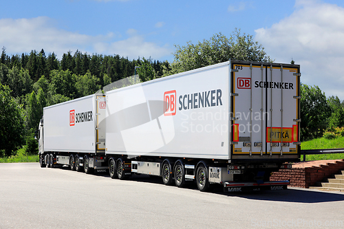 Image of Temperature Controlled Long Transport Rear View