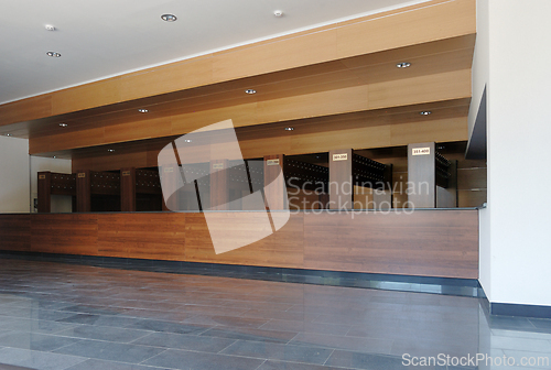 Image of empty hall and checkroom 
