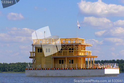 Image of house on the water