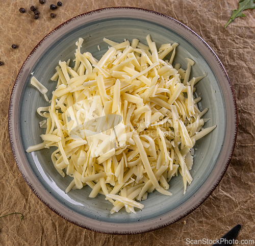 Image of Shredded cheese waiting in a plate