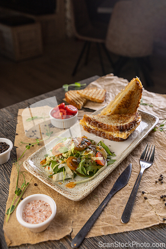 Image of Grilled cheese sandwich