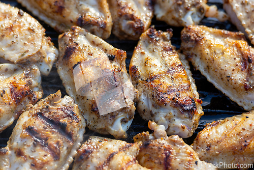 Image of freshly grilled chicken wings