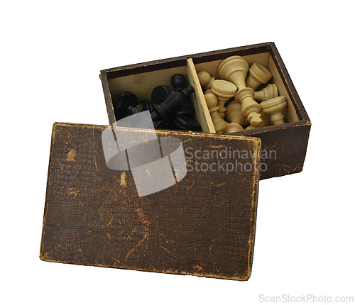 Image of old box with chess pieces 