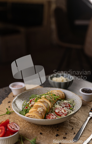 Image of Egg roll with cheese