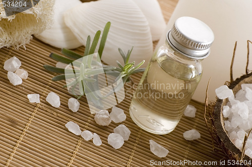 Image of aromatherapy items