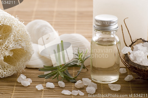 Image of aromatherapy items