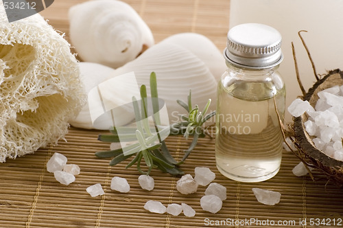 Image of aromatherapy items