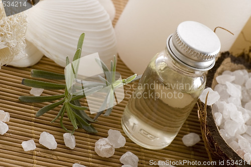 Image of aromatherapy items