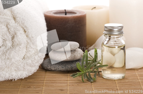 Image of aromatherapy items