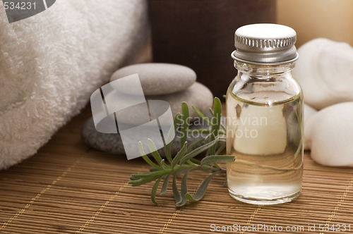 Image of aromatherapy items