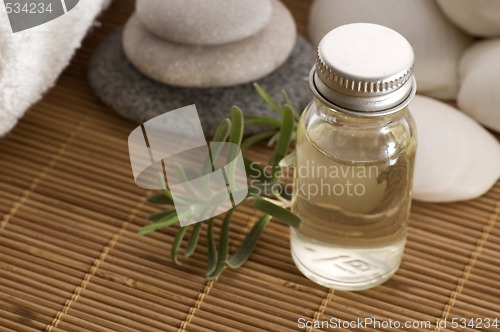 Image of aromatherapy items