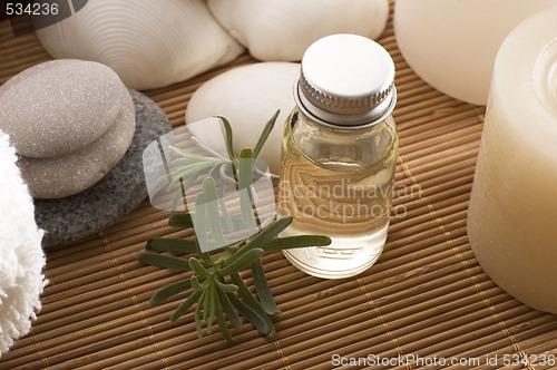 Image of aromatherapy items