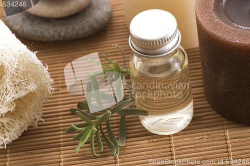 Image of aromatherapy items