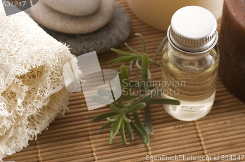 Image of aromatherapy items