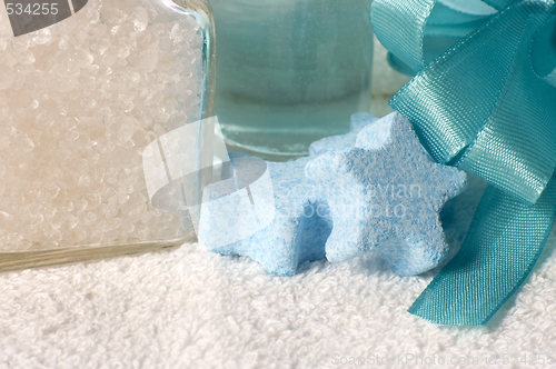 Image of blue bath items