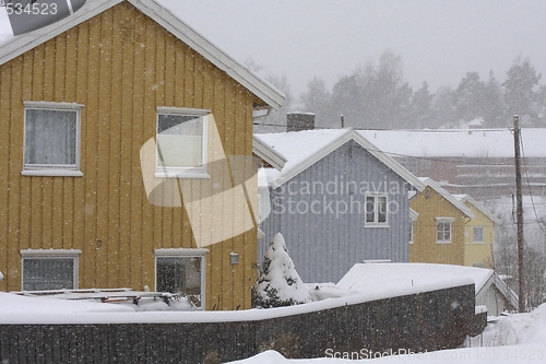 Image of House in the winter. 